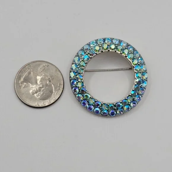 Vintage Unsigned Silver Toned Aqua Blue Rhinestone Circular Wreath Pin Brooch - Picture 7 of 16